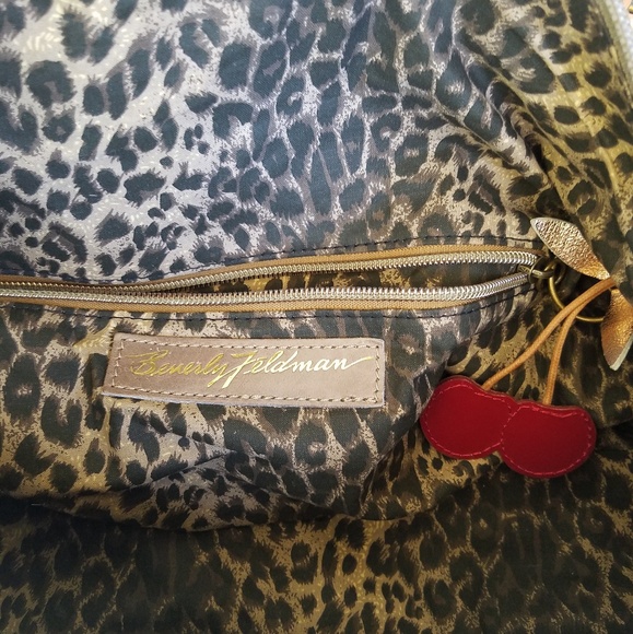 Tote - Picture 4 of 4